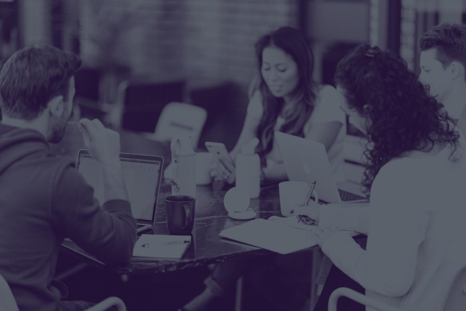 Btobest-personas-trabajando-1